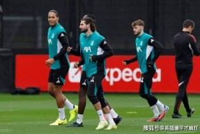 英雄联盟-包含法兰克福发布备战花絮，今晨远射贴柱，欧冠任务艰巨，更衣室氛围转暖的词条