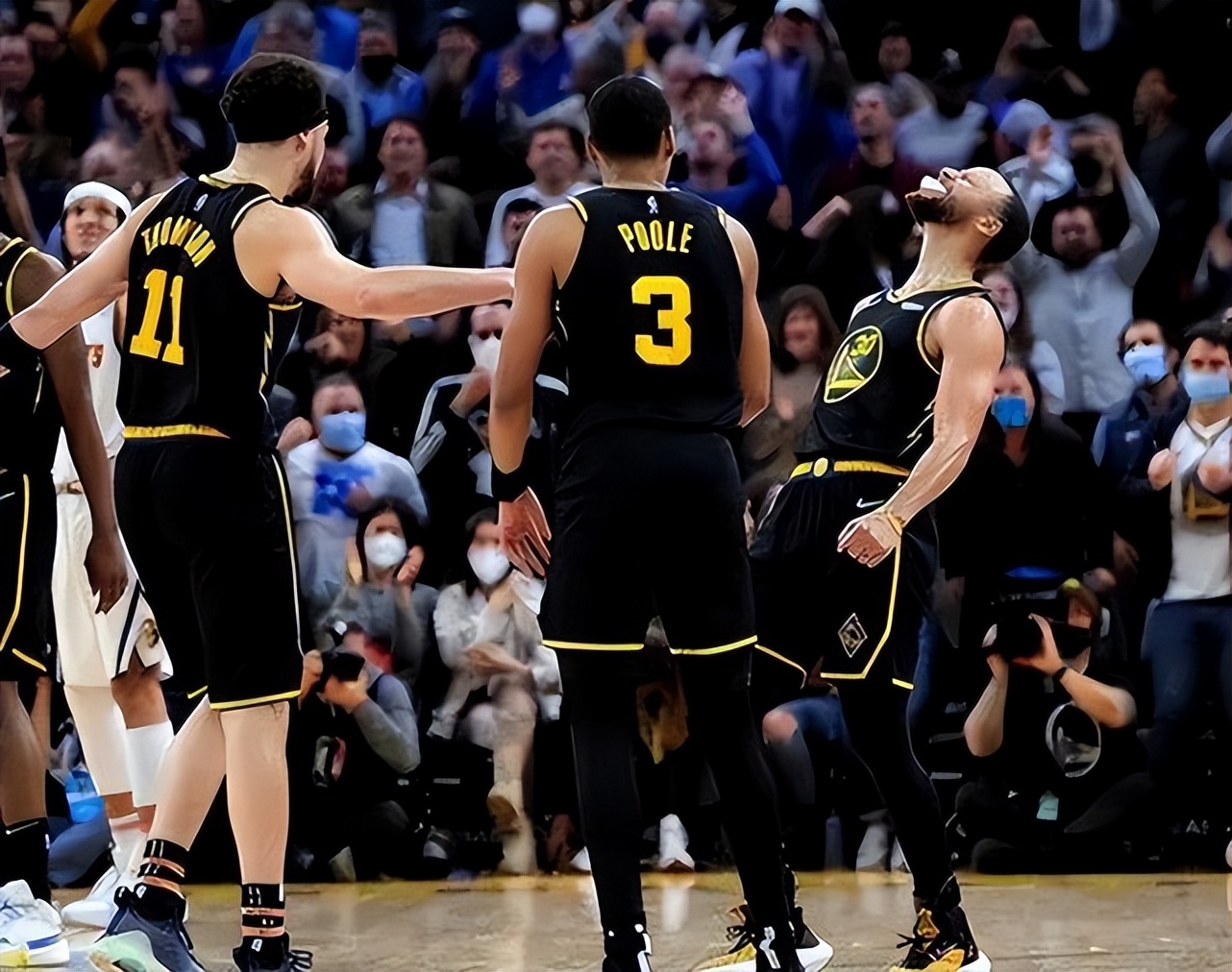 关于赛后达拉斯独行侠主帅复盘——欧篮联节点到来，悬念犹存，临场指挥获称赞的信息