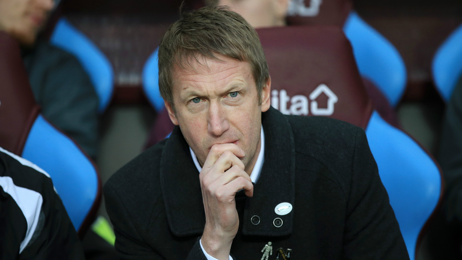 包含关键时刻体能课后；布莱顿官宣签约备战足总杯；更衣室稳定；团队化学反应显著的词条