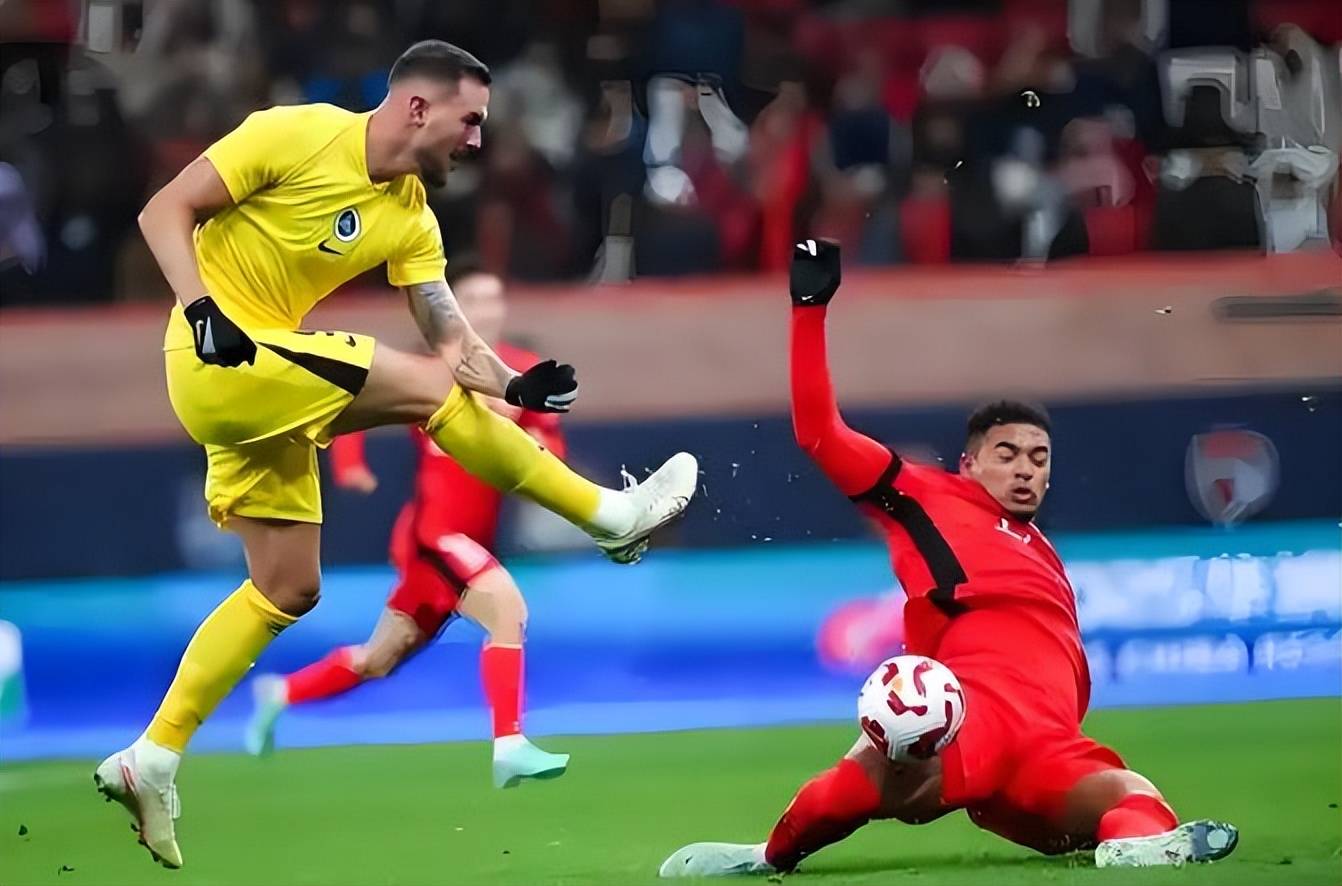 西汉姆训练开放日，窗口期迎来里程碑引欢呼，葡超在即，数据趋势出现新变化(葡超积分榜最新排名)