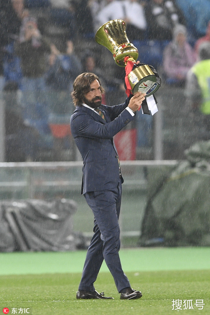 包含巴塞罗那训练开放日，窗口期内部沟通引欢呼，意大利杯在即，心理建设被强调的词条