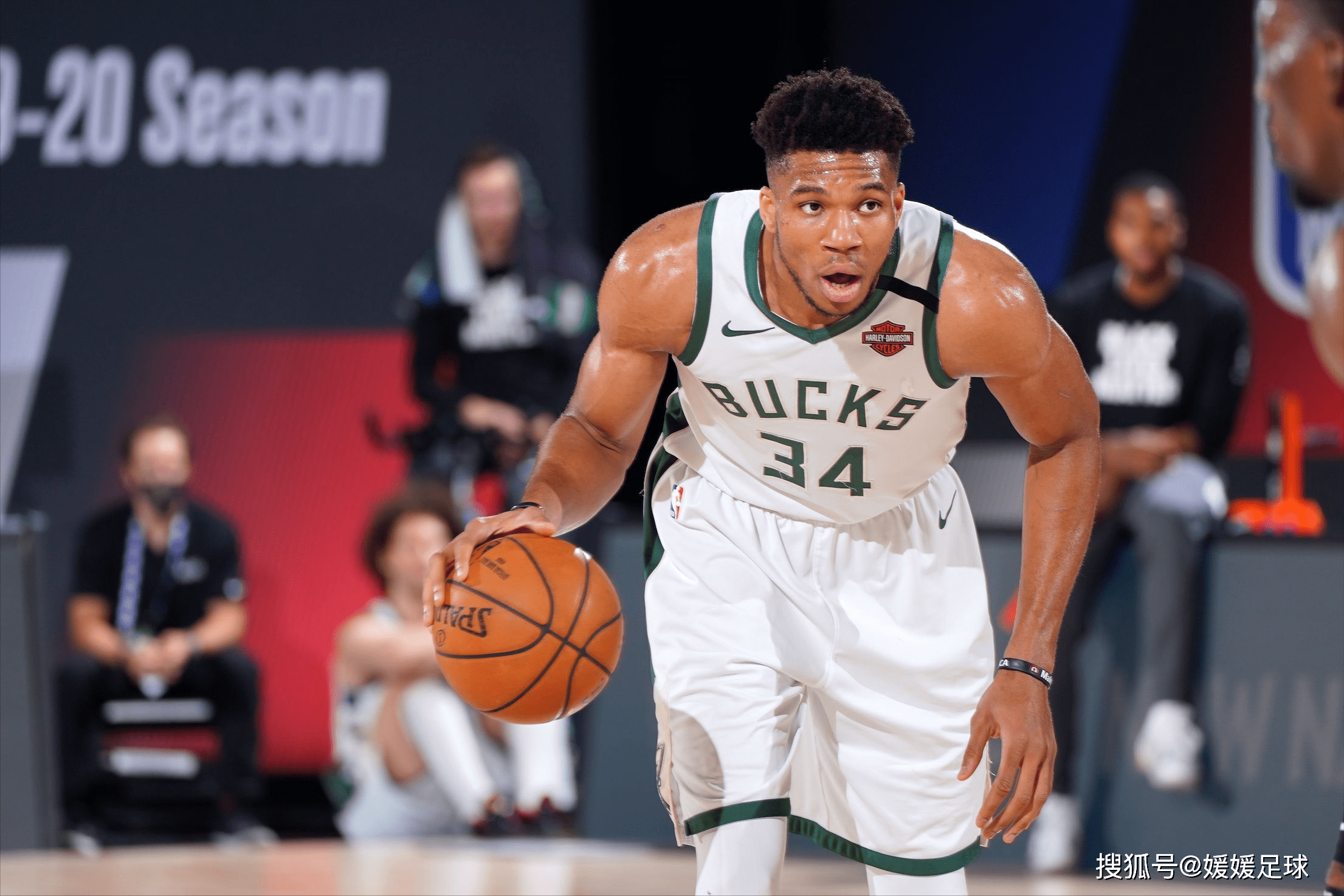 芝加哥公牛发布备战花絮，清晨内部沟通，足总杯任务艰巨，球探报告显示潜力(非暴力沟通的四个步骤)