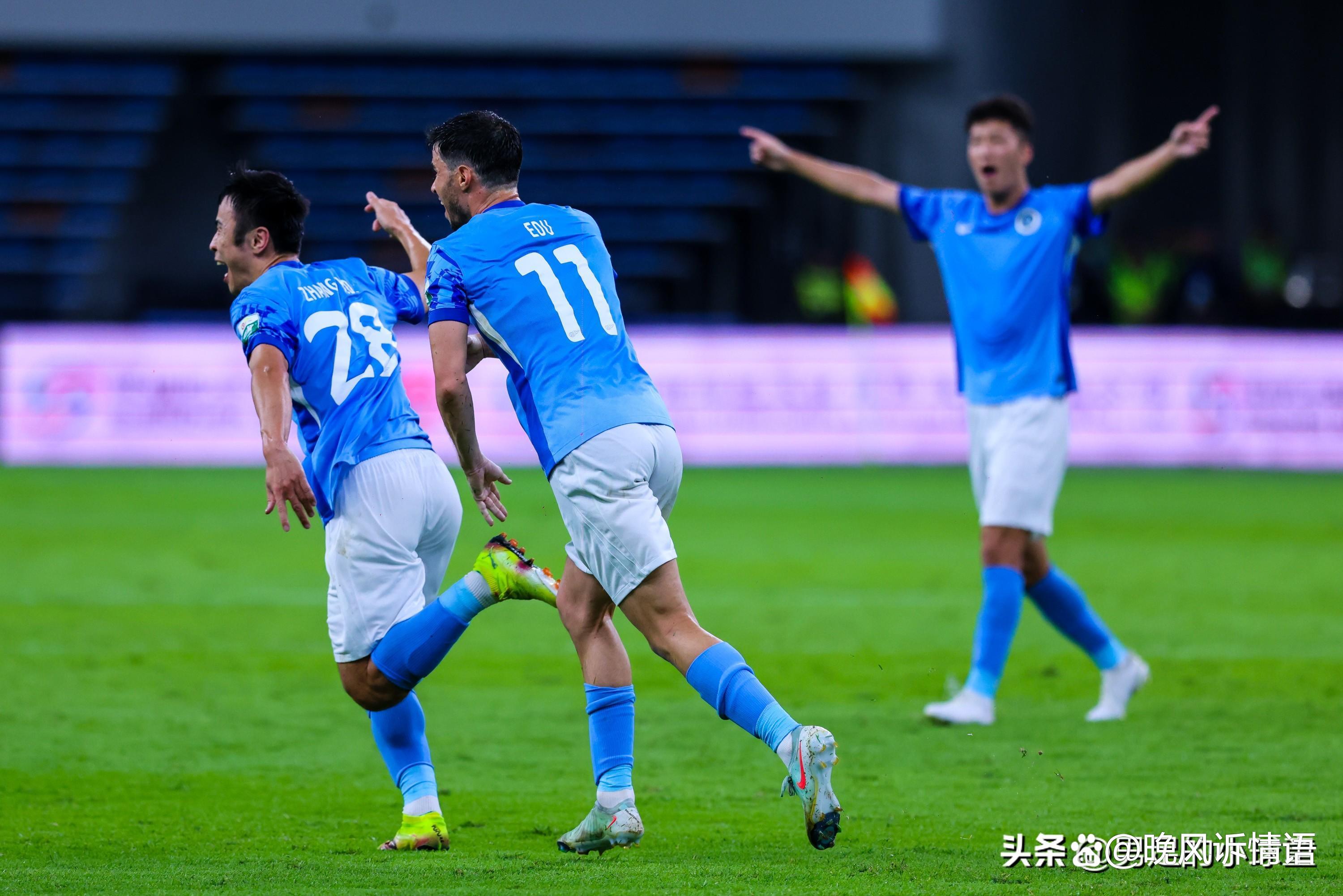 包含今夜德甲焦点战，成都蓉城门线救险，压力陡增，阵容厚度经受考验的词条