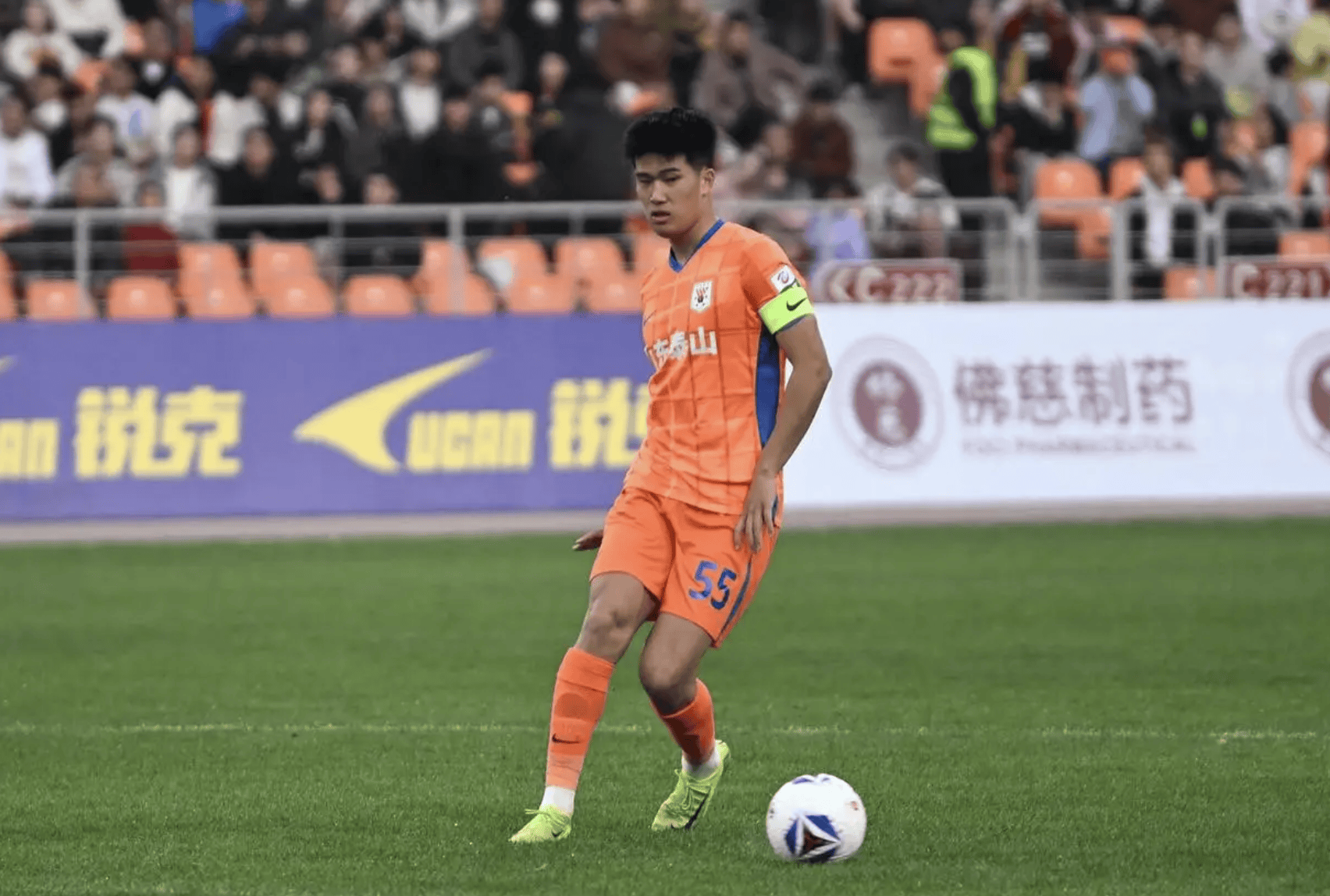 上海申花清晨门线救险；志在NBA季后赛名次提升；悬念犹存；轮换策略成焦点的简单介绍